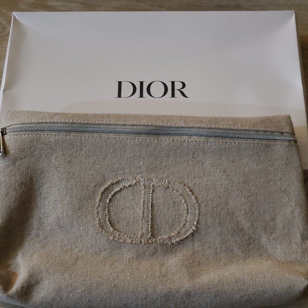 BNIB Dior linen logo pouch